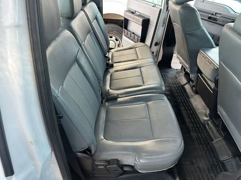 Used 2015 Ford F250 XL w/ Power Equipment Group RWD image 10