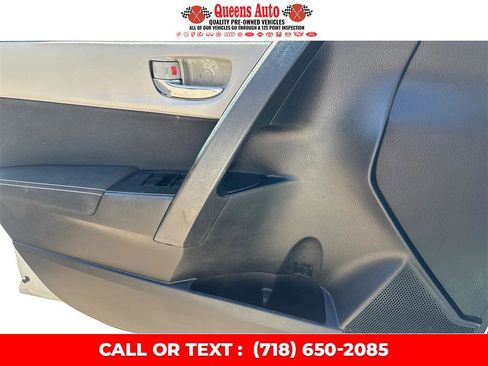 Used 2019 Toyota Corolla LE FWD image 21