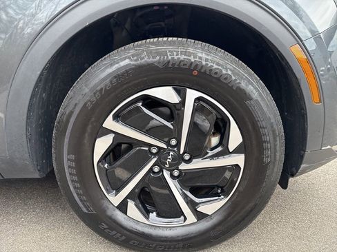 Used 2023 Kia Sportage LX image 28