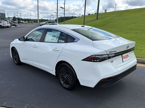 New 2026 Nissan Sentra SV w/ SV Convenience Package FWD image 4