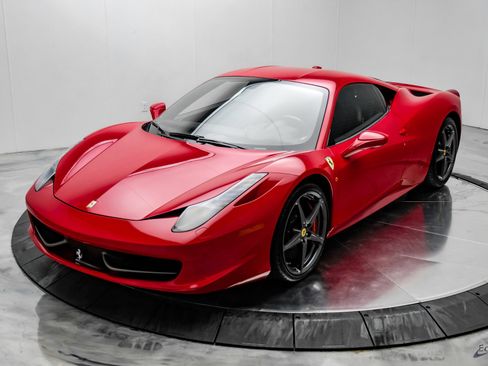 Used 2015 Ferrari 458 Italia Coupe RWD image 7