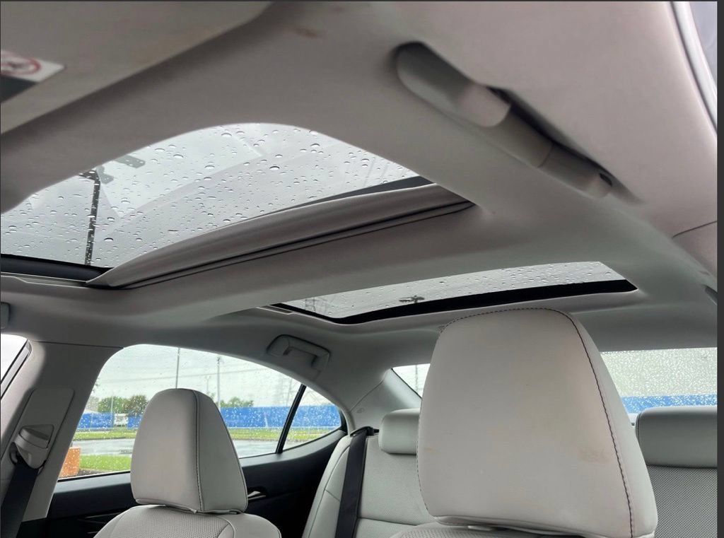 Used 2018 Lexus ES 350 w/ Navigation System Package FWD image 12