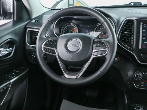 Used 2021 Jeep Cherokee Latitude Lux w/ Comfort/Convenience Group AWD/4WD image 12
