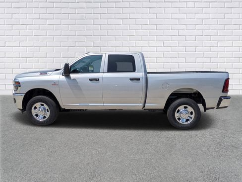 New 2026 RAM 2500 Tradesman AWD/4WD image 2