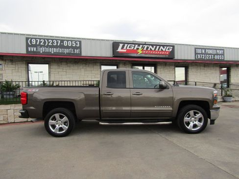 Used 2015 Chevrolet Silverado 1500 LT w/ LT Convenience Package AWD/4WD image 5