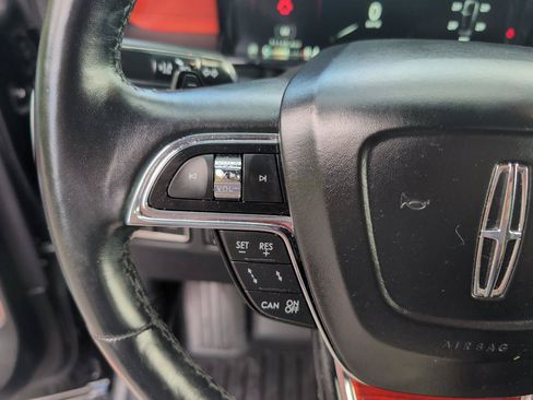 Used 2021 Lincoln Navigator Reserve AWD/4WD image 19