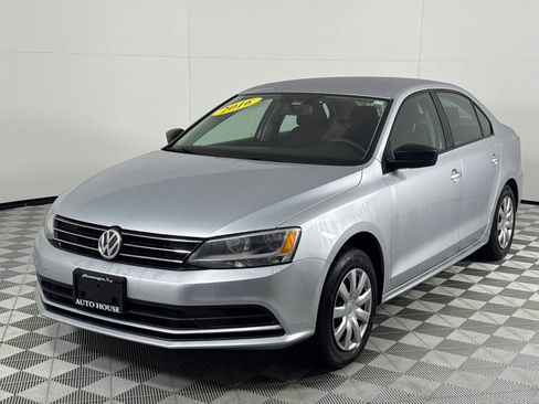 Used 2016 Volkswagen Jetta S image 9