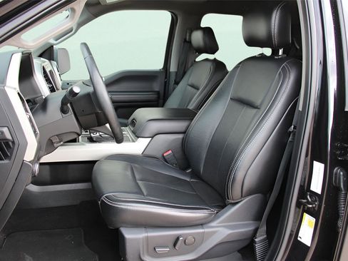 Used 2020 Ford F150 Lariat image 17