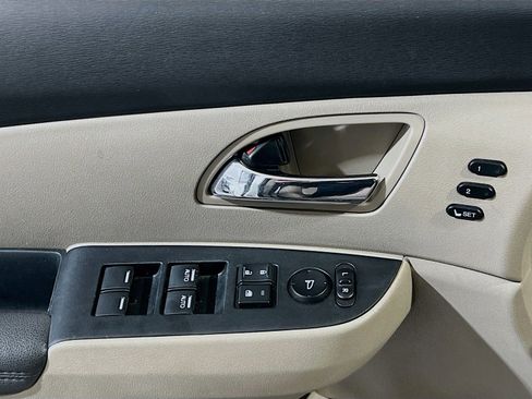 Used 2016 Honda Odyssey Touring Elite image 14