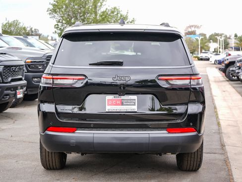 New 2026 Jeep Grand Cherokee L 4WD image 7