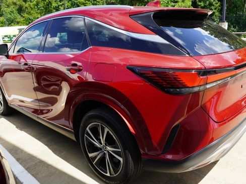 Used 2023 Lexus RX 350 Premium w/ Cold Area Package FWD image 8