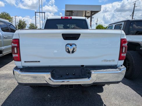 Used 2024 RAM 2500 Big Horn w/ Protection Group AWD/4WD image 4