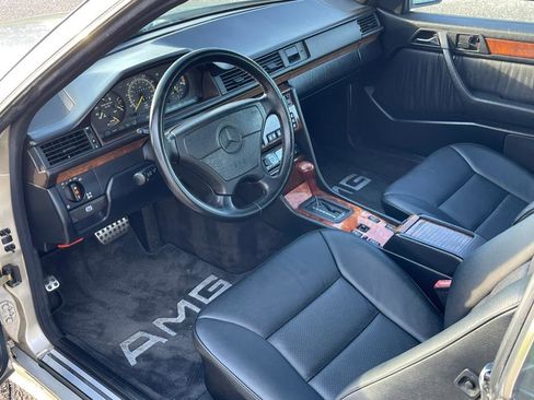 Used 1990 Mercedes-Benz 300 CE Coupe image 31