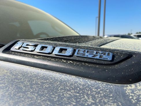 Used 2019 RAM 1500 Laramie w/ Sport Appearance Package image 10