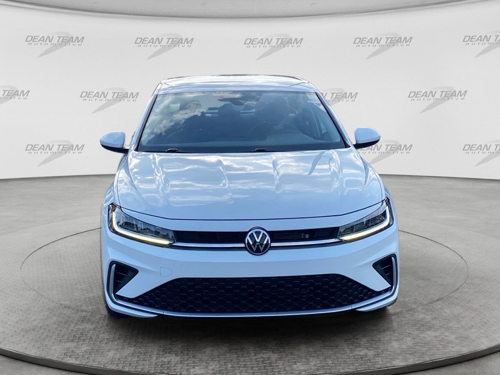 Used 2025 Volkswagen Jetta S FWD image 2