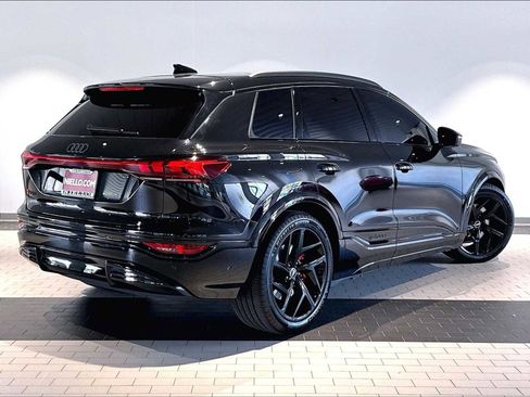 Used 2025 Audi SQ6 e-tron Prestige w/ 21" Black Optic Wheel Package AWD/4WD image 10