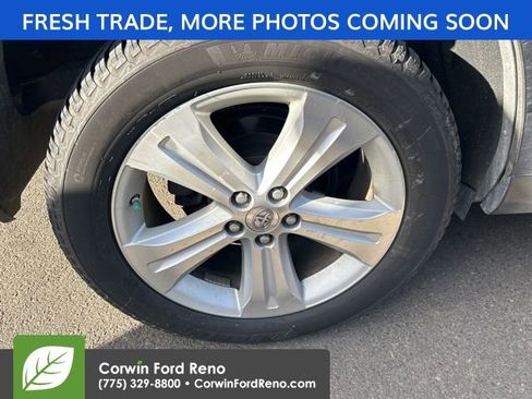 Used 2010 Toyota Highlander Limited image 19