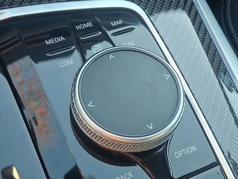 Used 2021 BMW X5 M w/ Executive Package image 24