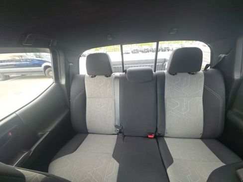 Used 2020 Toyota Tacoma TRD Sport image 32