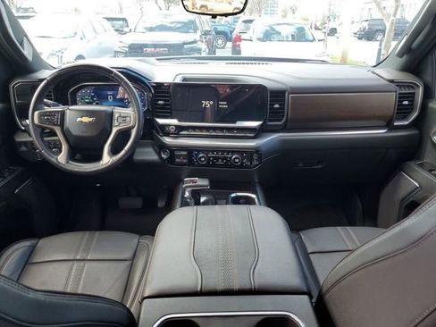 Used 2023 Chevrolet Silverado 1500 High Country image 12