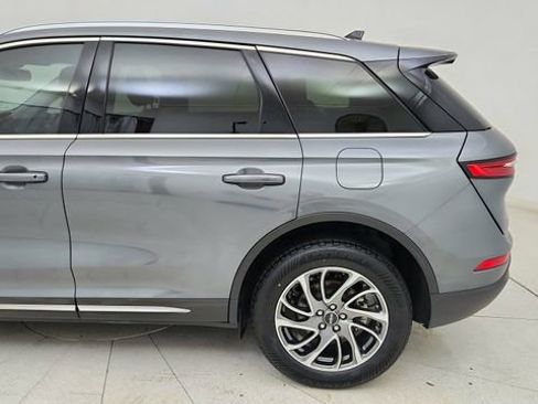 Used 2022 Lincoln Corsair FWD image 10