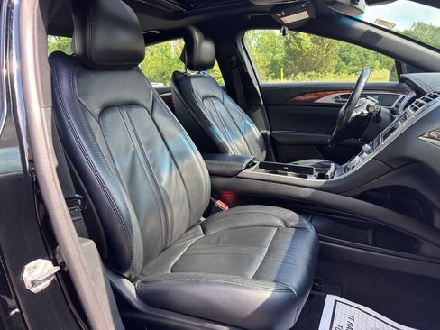 Used 2018 Lincoln MKZ Select w/ Technology Package FWD image 32