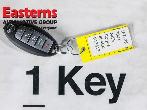 Used 2021 Nissan Rogue SV w/ Premium Package image 28