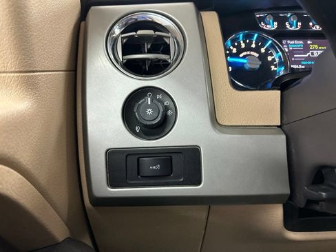 Used 2014 Ford F150 Lariat w/ Lariat Chrome Package AWD/4WD image 45