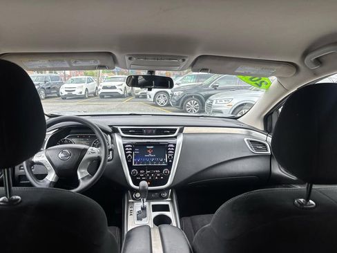 Used 2018 Nissan Murano S AWD/4WD image 13