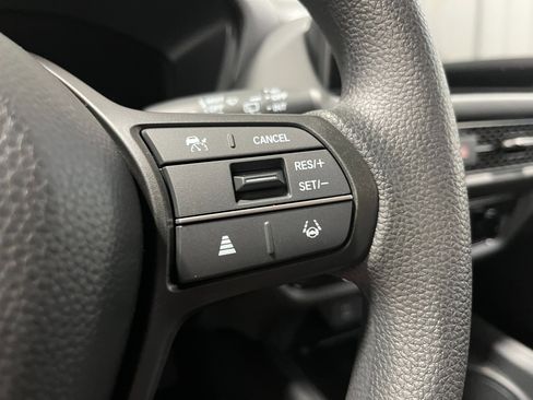 Certified 2026 Honda HR-V LX image 17