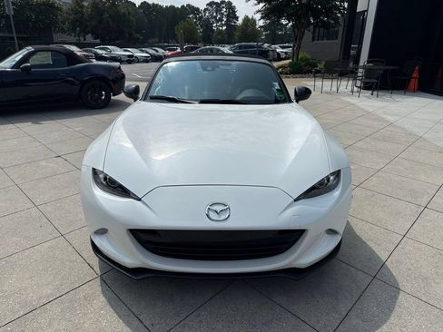 Certified 2022 MAZDA MX-5 Miata Club w/ Brembo/BBS Recaro Package RWD image 2