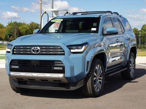 Used 2025 Toyota 4Runner Limited image 24