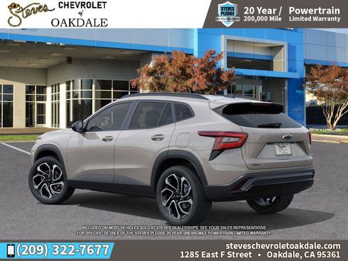 New 2026 Chevrolet Trax RS w/ Sunroof Package image 3