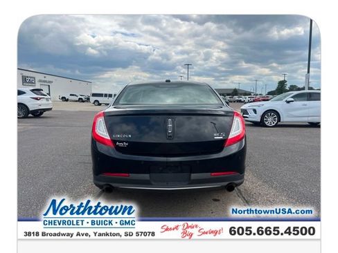 Used 2013 Lincoln MKS AWD image 10