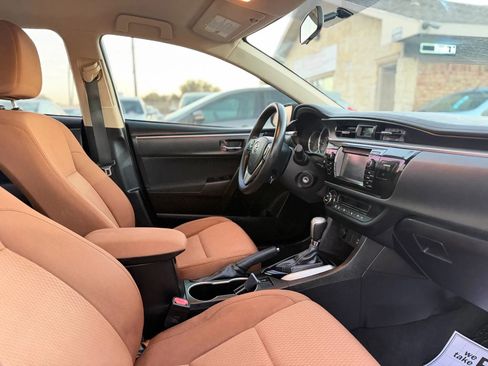 Used 2015 Toyota Corolla LE Premium image 21