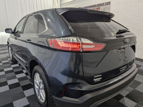 Used 2024 Ford Edge SEL w/ Convenience Package image 8