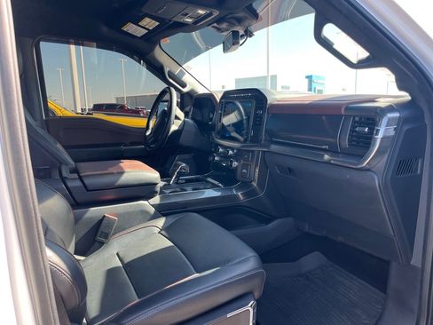 Used 2022 Ford F150 Lariat image 7