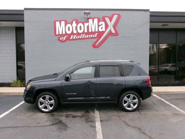 Used 2014 Jeep Compass Latitude AWD/4WD image 1