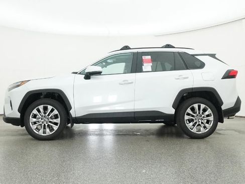 New 2025 Toyota RAV4 Limited image 19