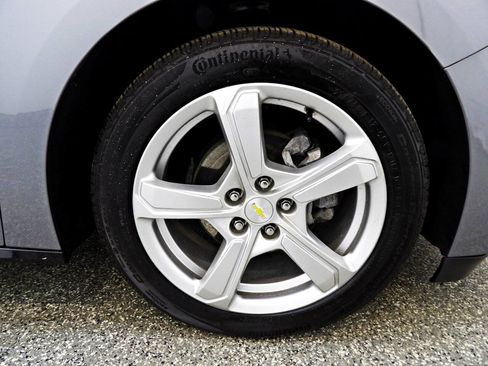 Used 2018 Chevrolet Volt LT w/ Comfort Package image 21