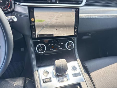 Used 2026 Jaguar F-PACE R-Dynamic S AWD/4WD image 26