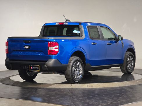 New 2025 Ford Maverick XLT w/ XLT Luxury Package FWD image 6