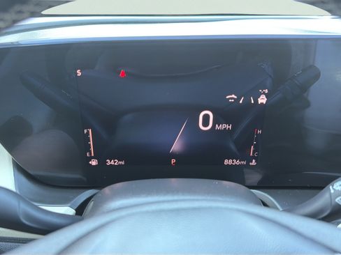 Used 2024 Buick Encore GX Avenir w/ Avenir Technology Package AWD/4WD image 17
