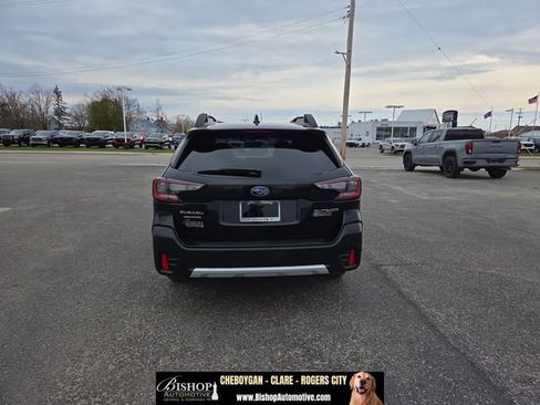 Used 2020 Subaru Outback Limited w/ Popular Package #2 AWD/4WD image 44