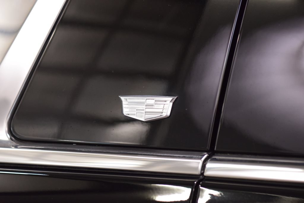 Used 2024 Cadillac Escalade ESV Premium Luxury w/ LPO, Floor Liner Package AWD/4WD image 18