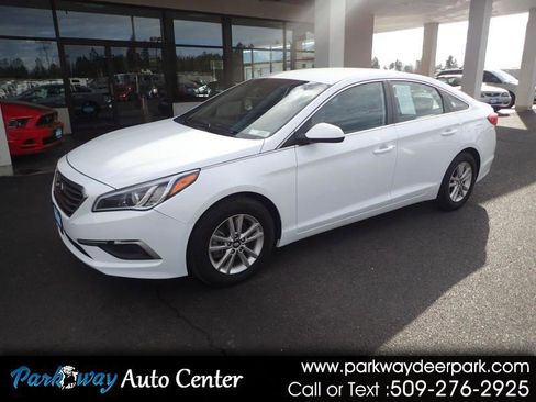 Used 2016 Hyundai Sonata SE image 1