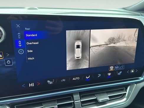 New 2026 Chevrolet Equinox EV LT AWD/4WD image 30