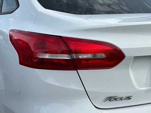 Used 2018 Ford Focus SE image 15