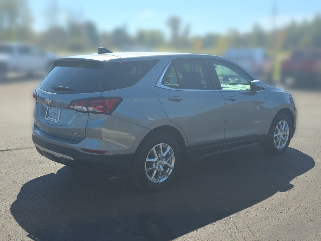 Used 2024 Chevrolet Equinox LT AWD/4WD image 7