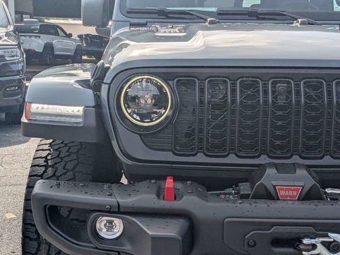 New 2026 Jeep Gladiator Rubicon AWD/4WD image 10